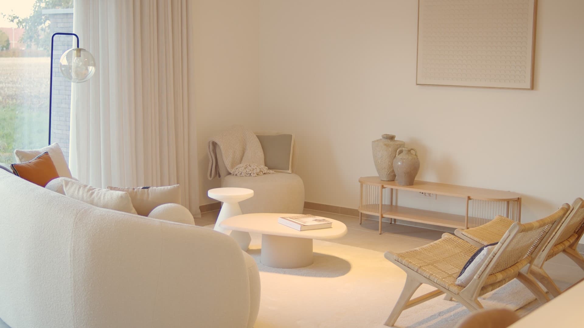 Luxe meubels — vastgoedstyling door Intrastijl
